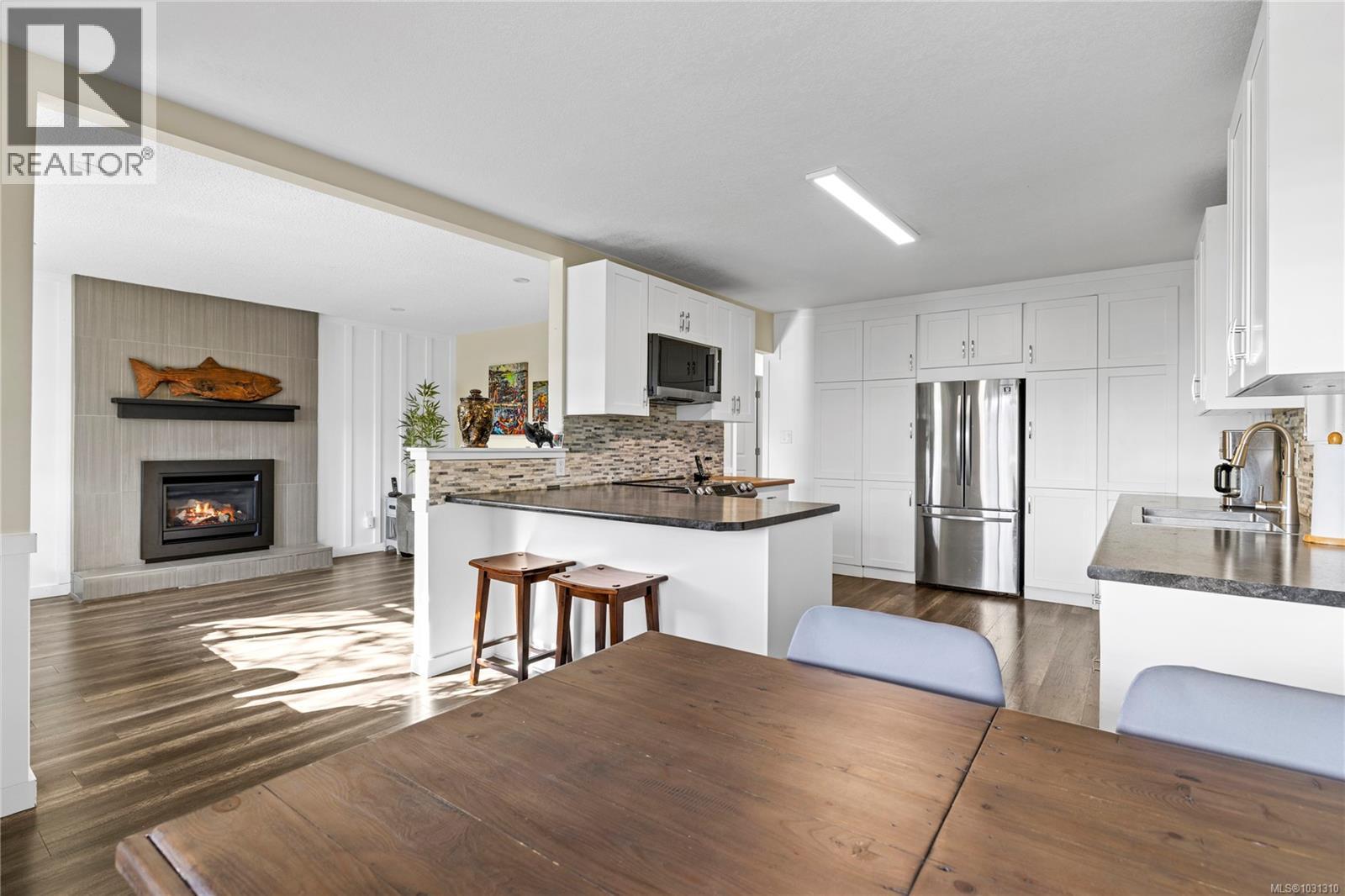 749 Phillips St, Parksville