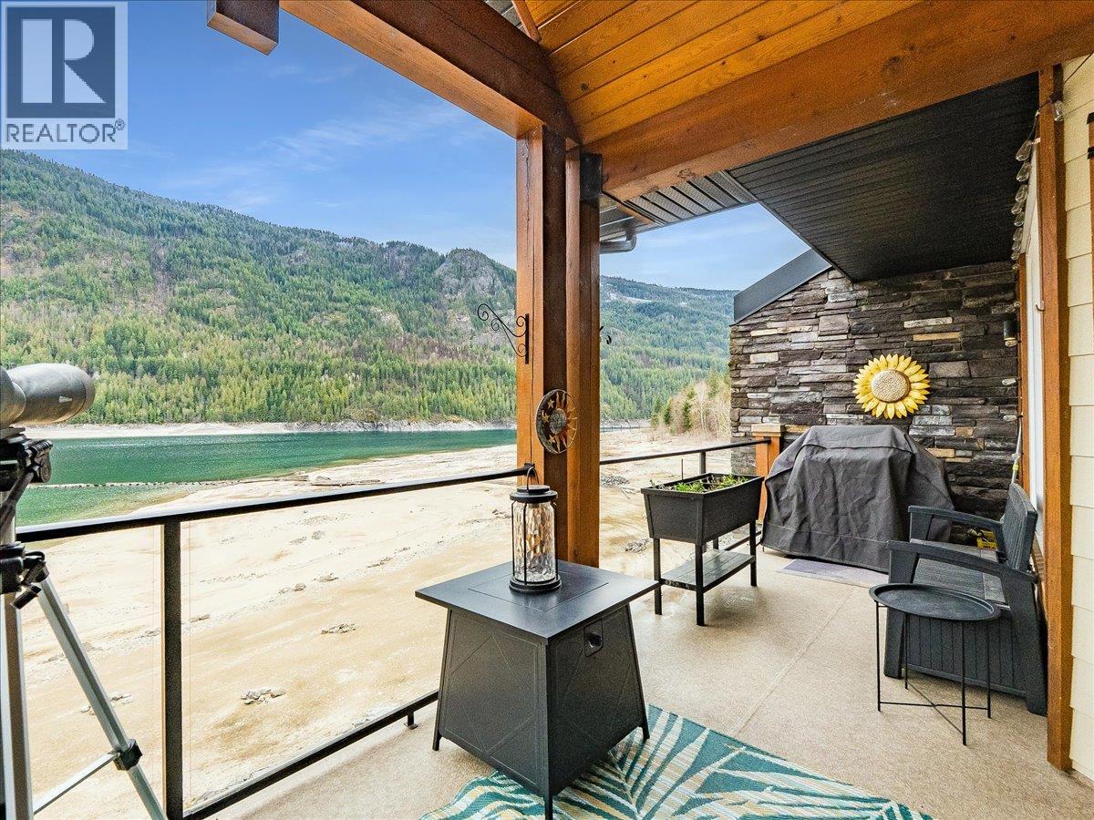 5570 Broadwater Road Unit# 314, Castlegar