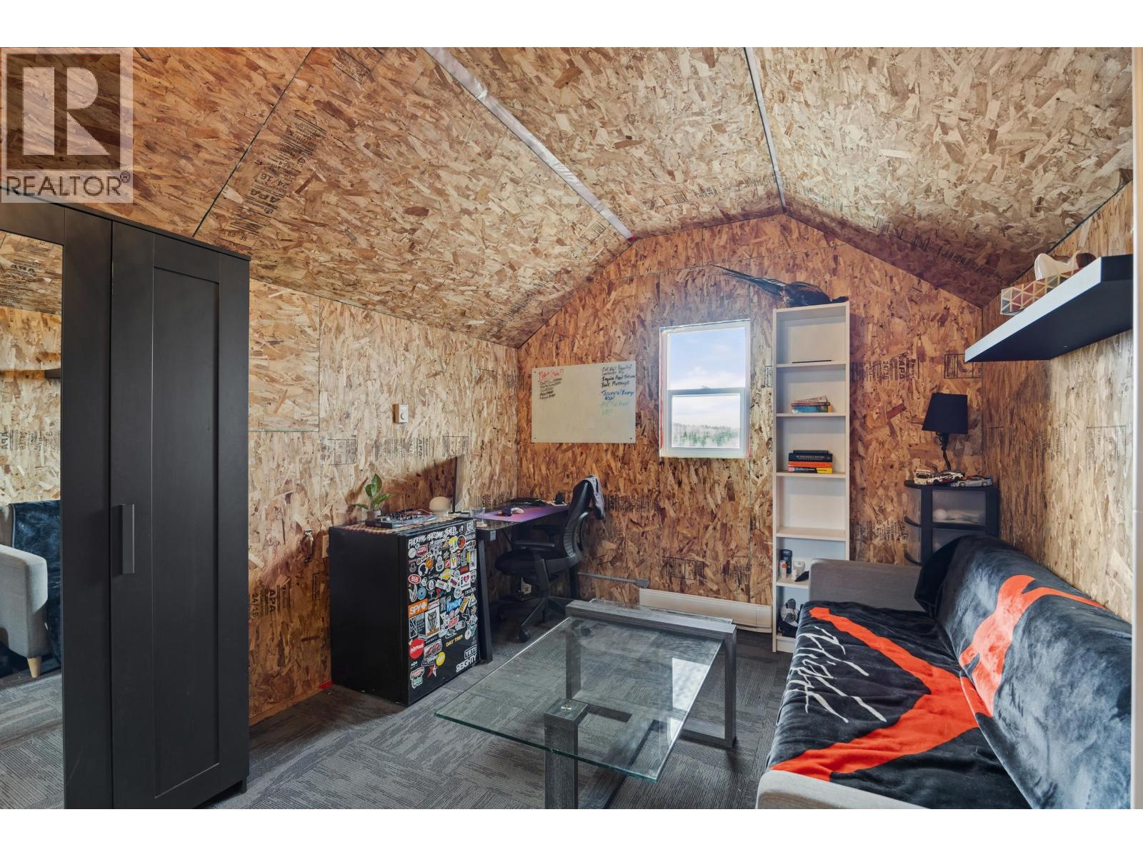 8261 LITTLE FORT 24 HIGHWAY - 29