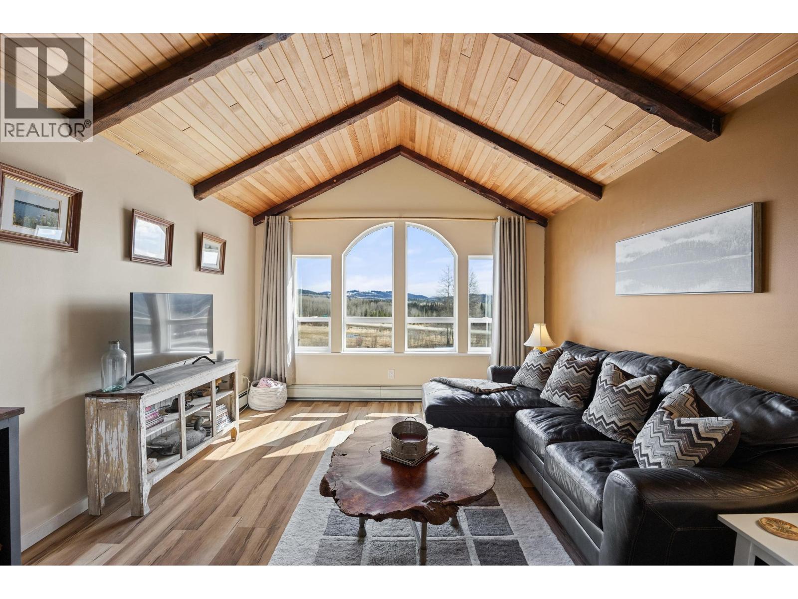 8261 LITTLE FORT 24 HIGHWAY - 4