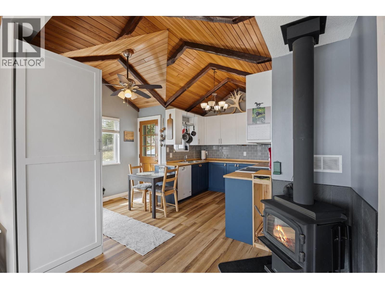 8261 LITTLE FORT 24 HIGHWAY - 7