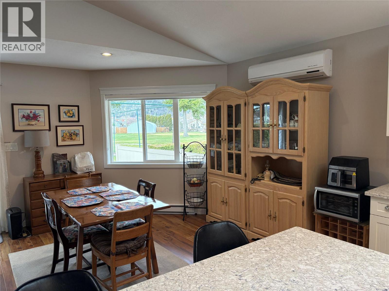 #16 312 ARBUTUS STREET - 10