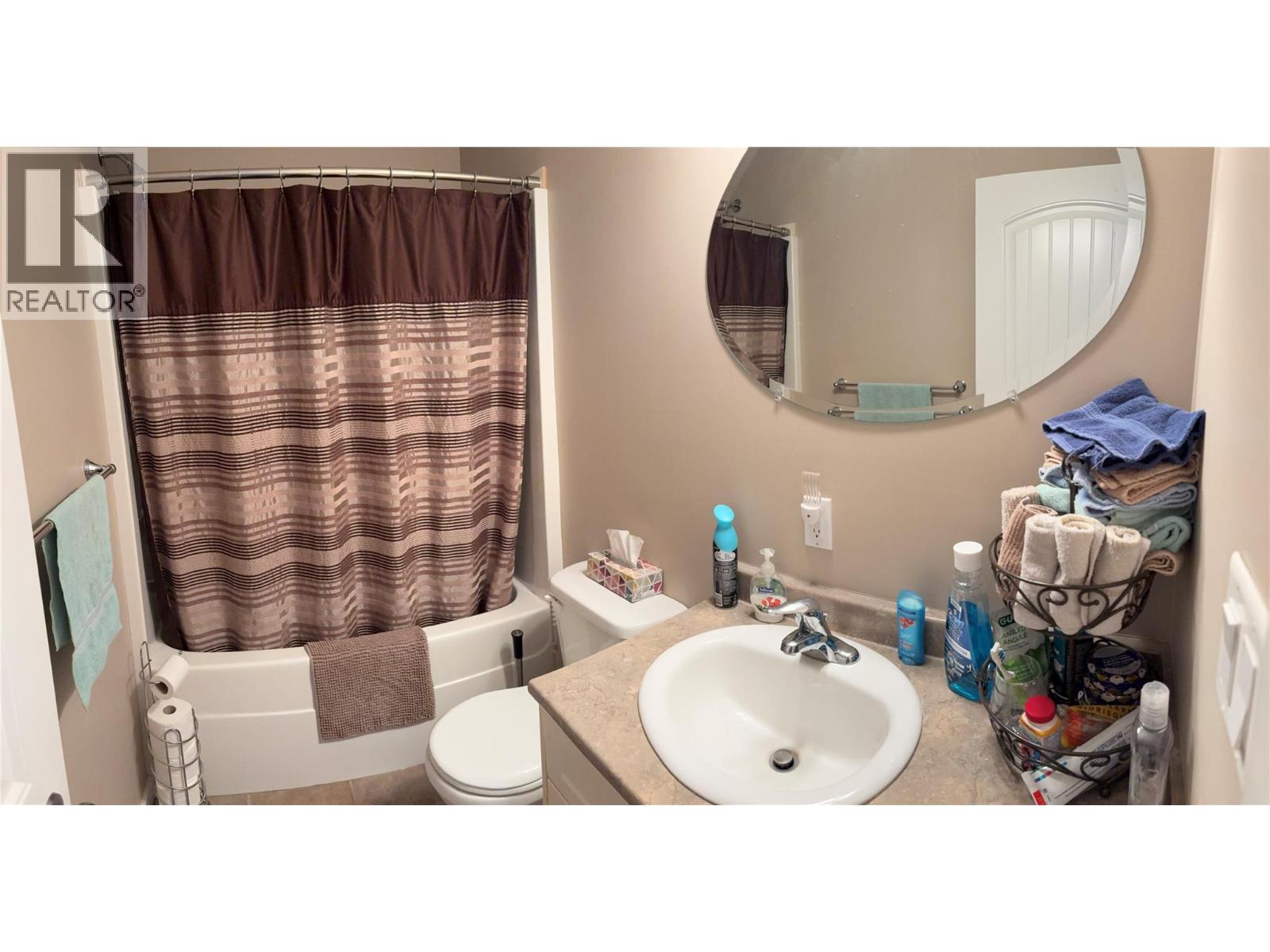 #16 312 ARBUTUS STREET - 13