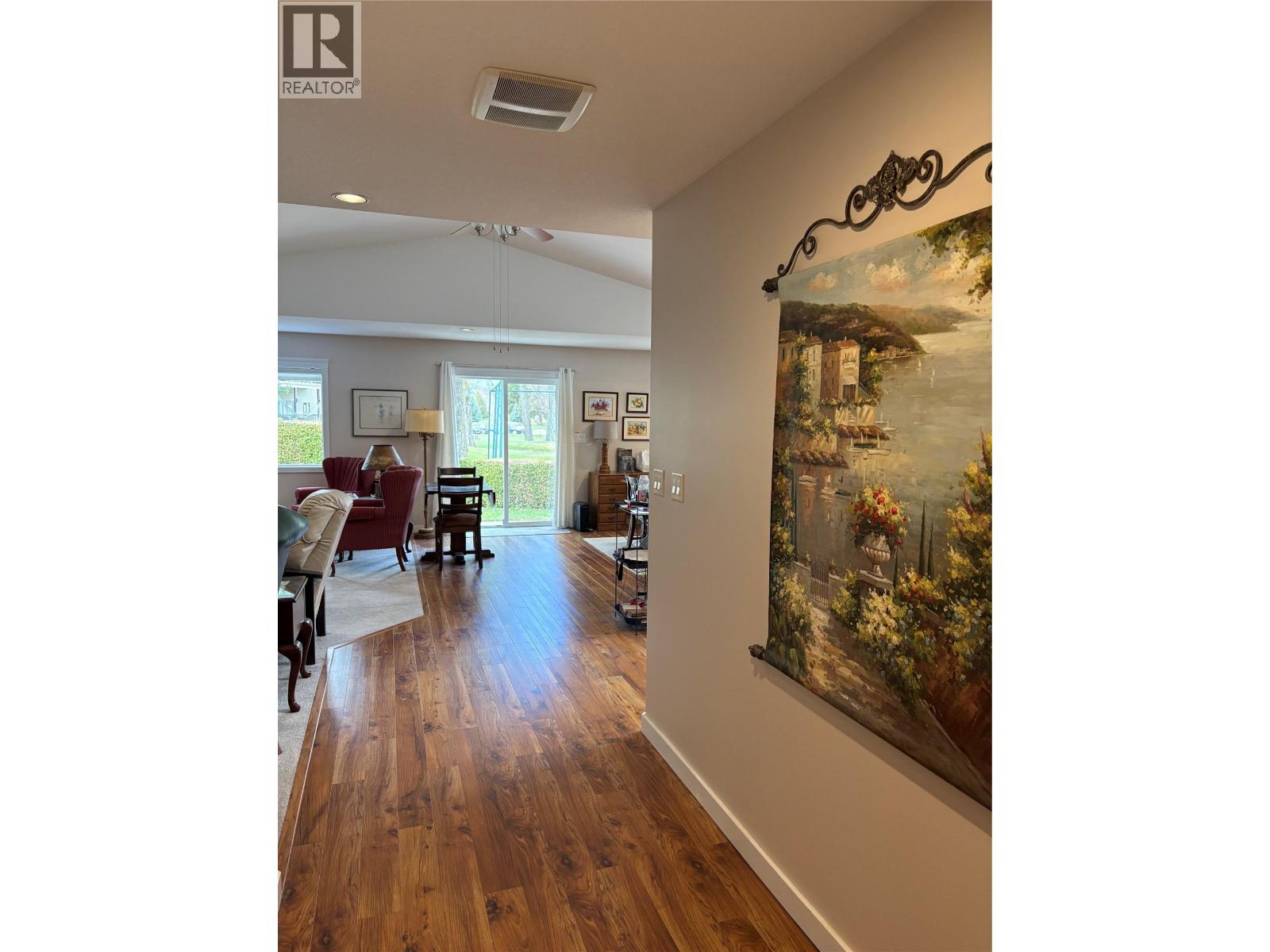 #16 312 ARBUTUS STREET - 2