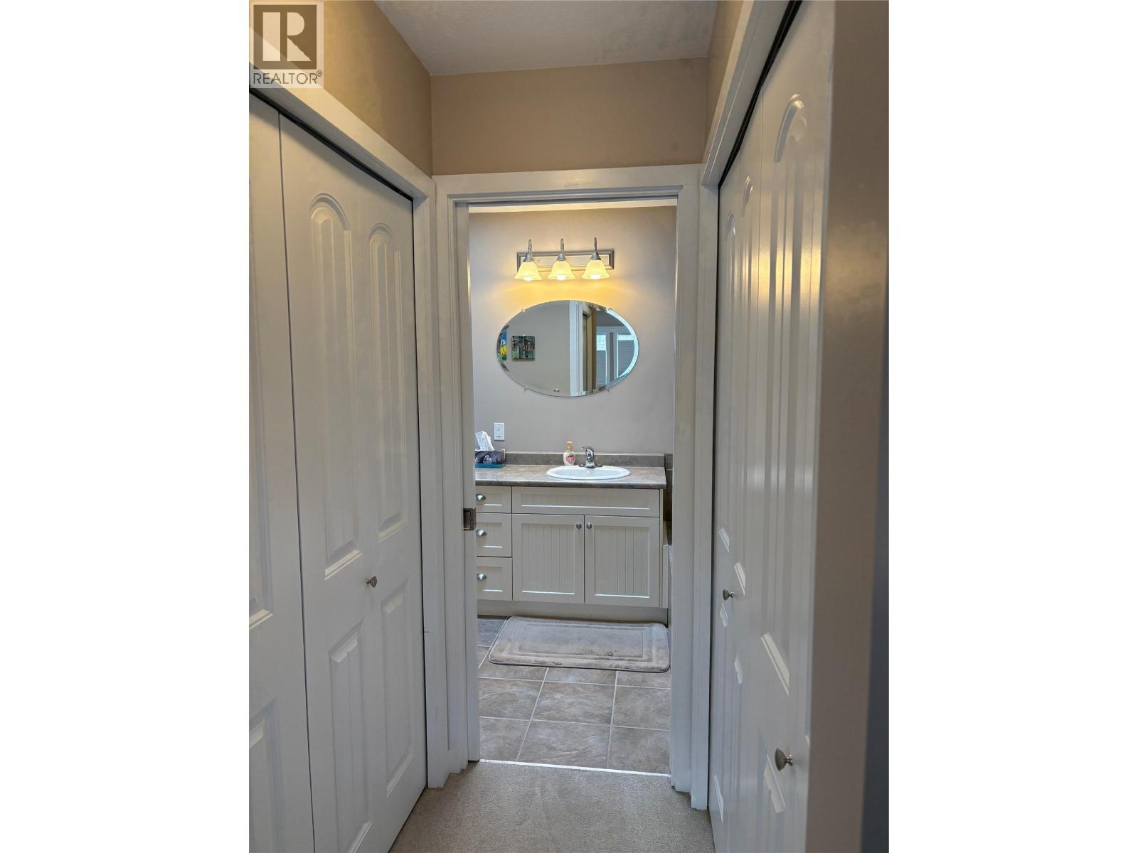 #16 312 ARBUTUS STREET - 20