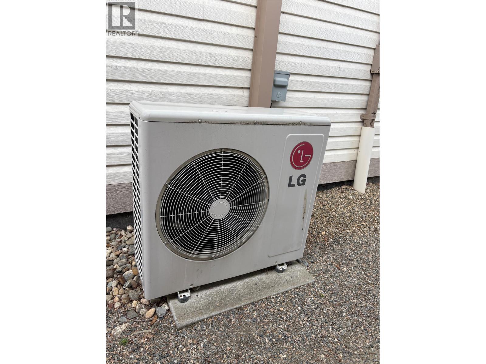 #16 312 ARBUTUS STREET - 25