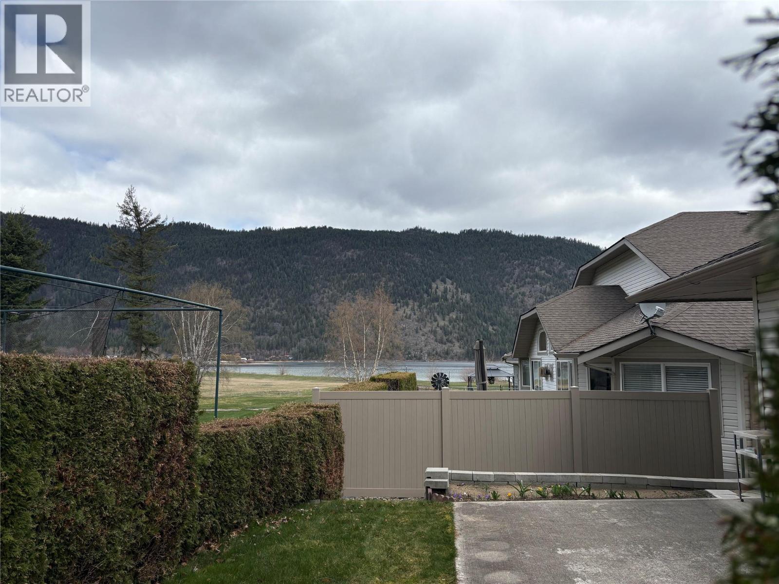 #16 312 ARBUTUS STREET - 29