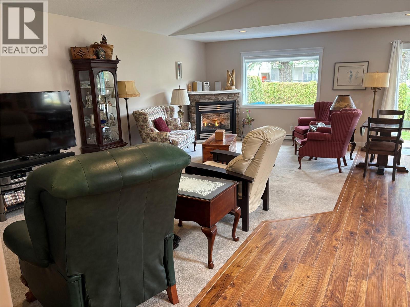 #16 312 ARBUTUS STREET - 3