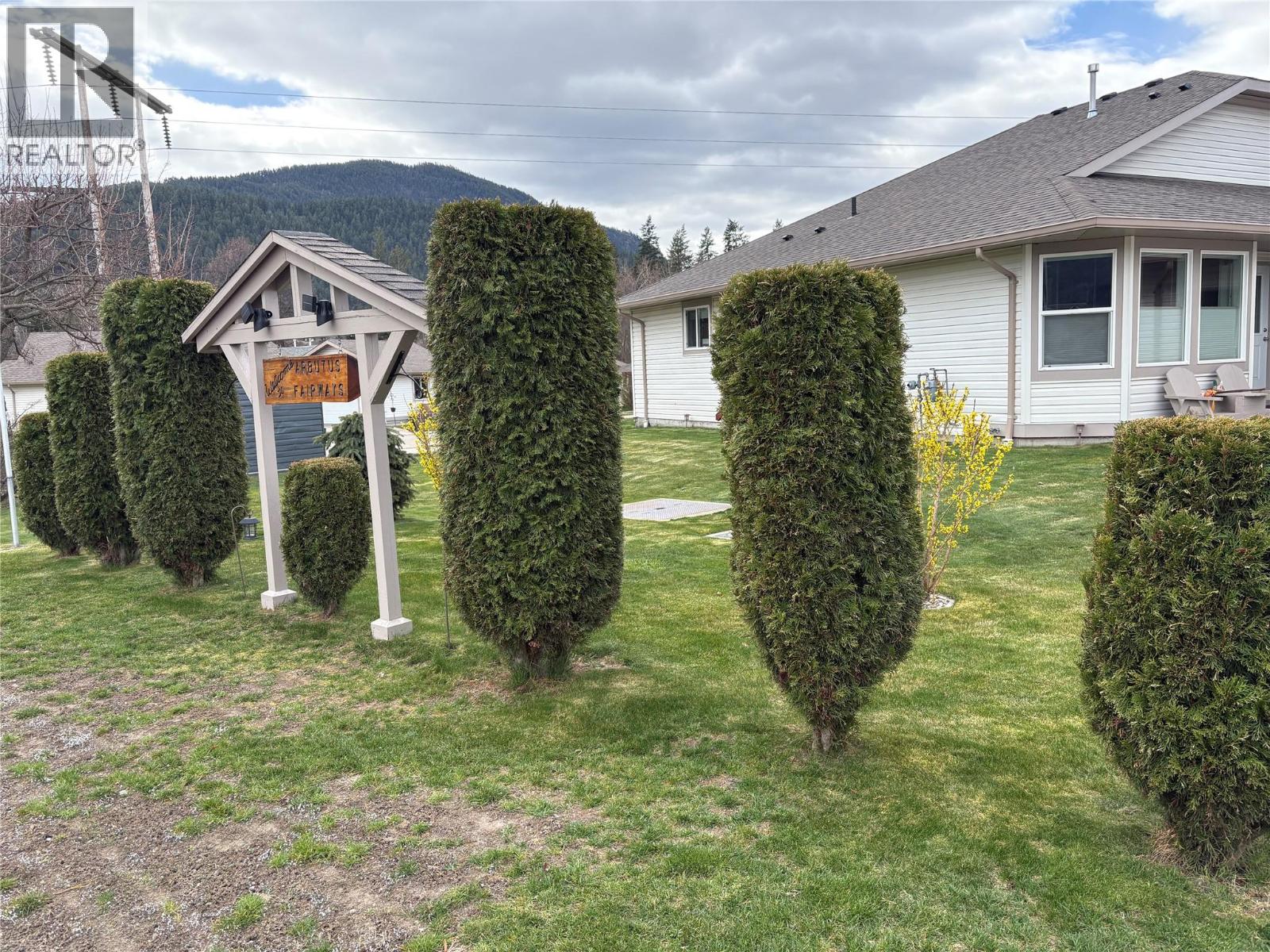 #16 312 ARBUTUS STREET - 35