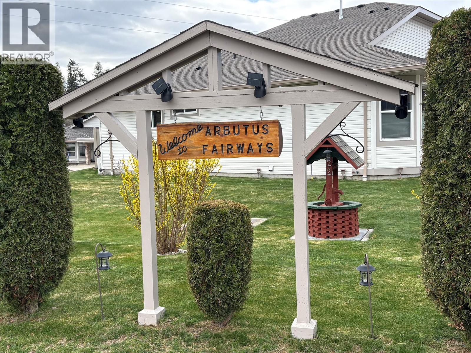 #16 312 ARBUTUS STREET - 36