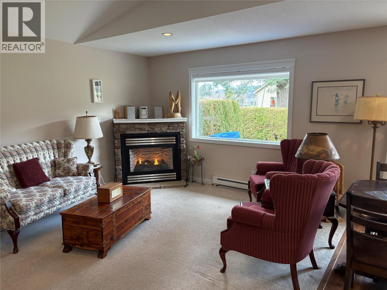 #16 312 ARBUTUS STREET - 4