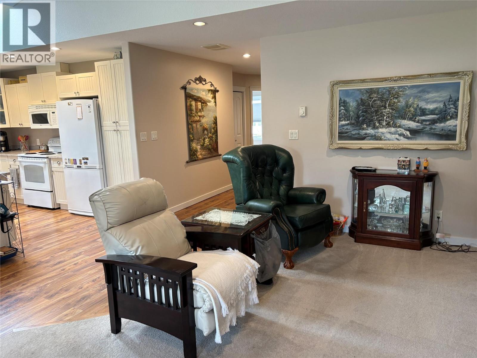 #16 312 ARBUTUS STREET - 7