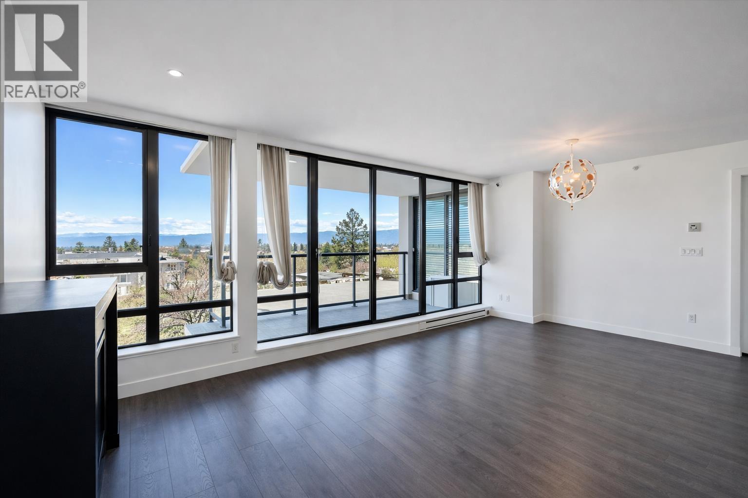 908 7325 ARCOLA STREET, Burnaby