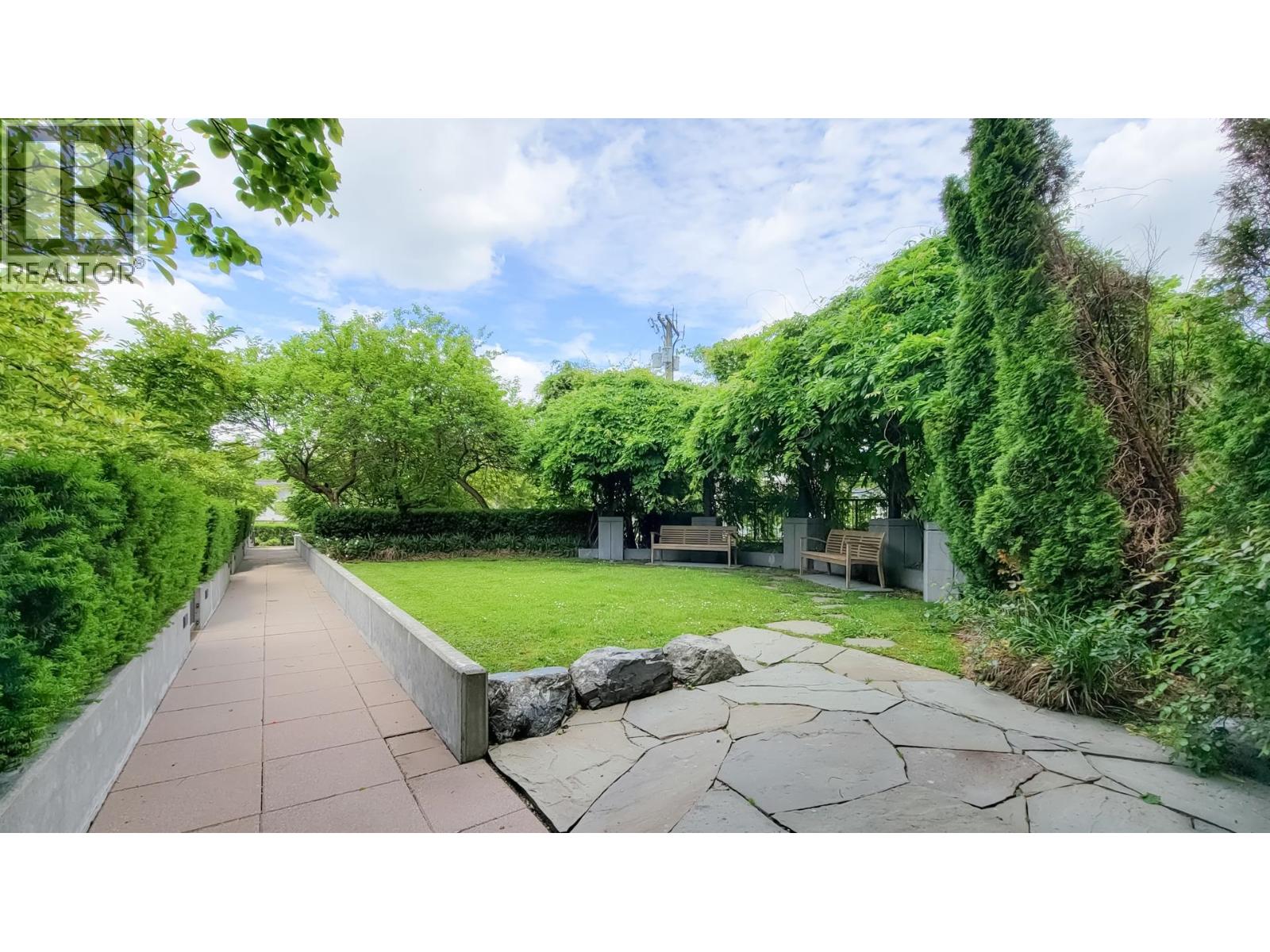 908 7325 ARCOLA STREET, Burnaby