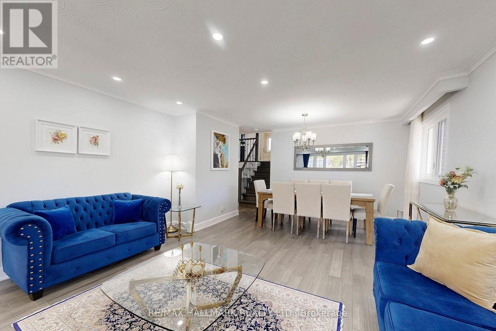 55 LESGAY CRESCENT - 4