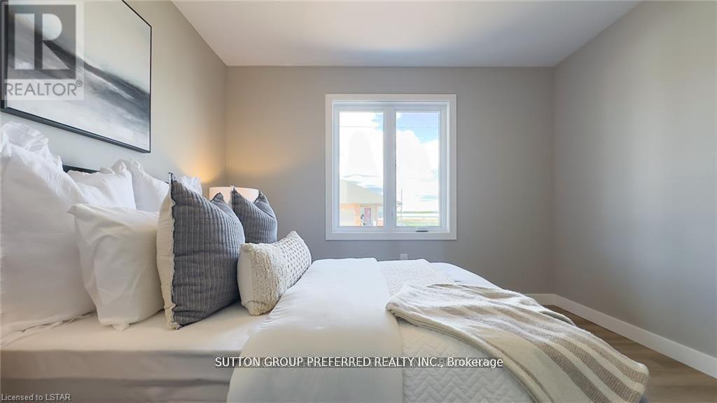 230 BEECH STREET - 25