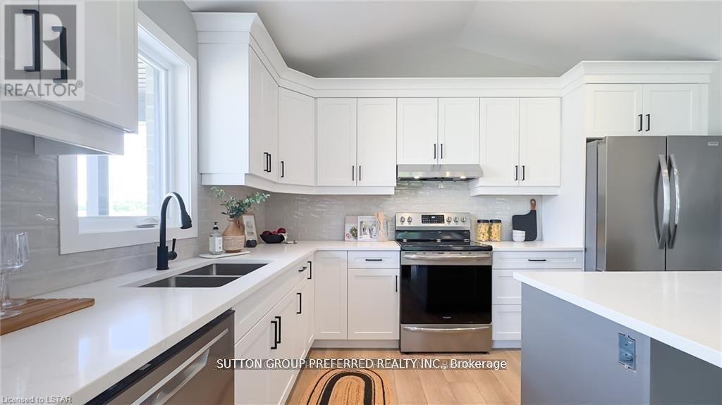 230 BEECH STREET - 6