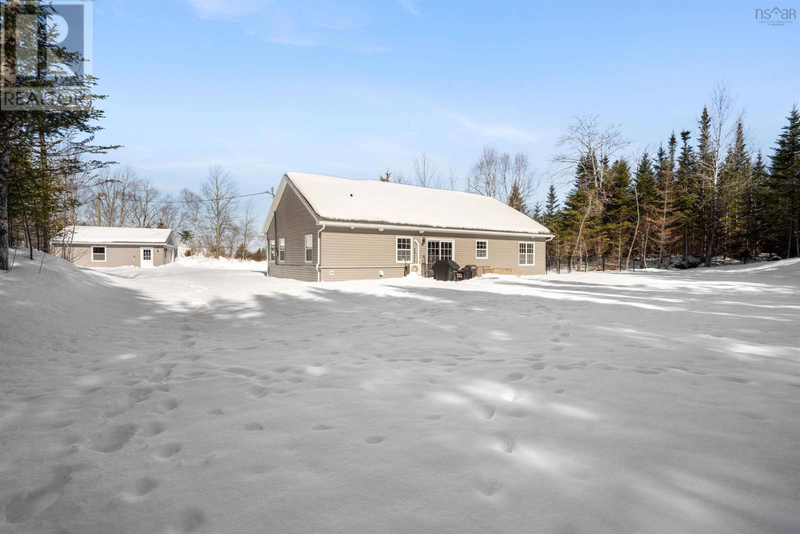 Property 21 of 34 of 420 Lays Lake Road