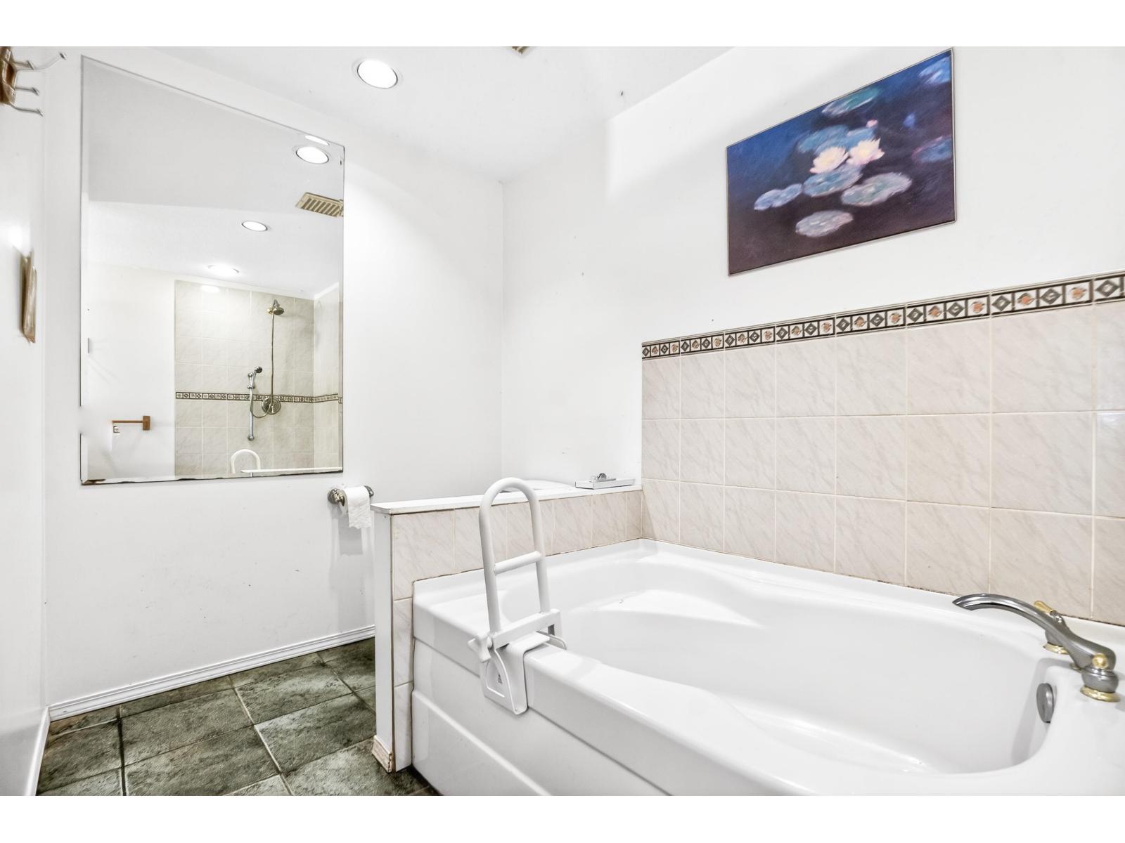 8642 HARVIE ROAD, Surrey