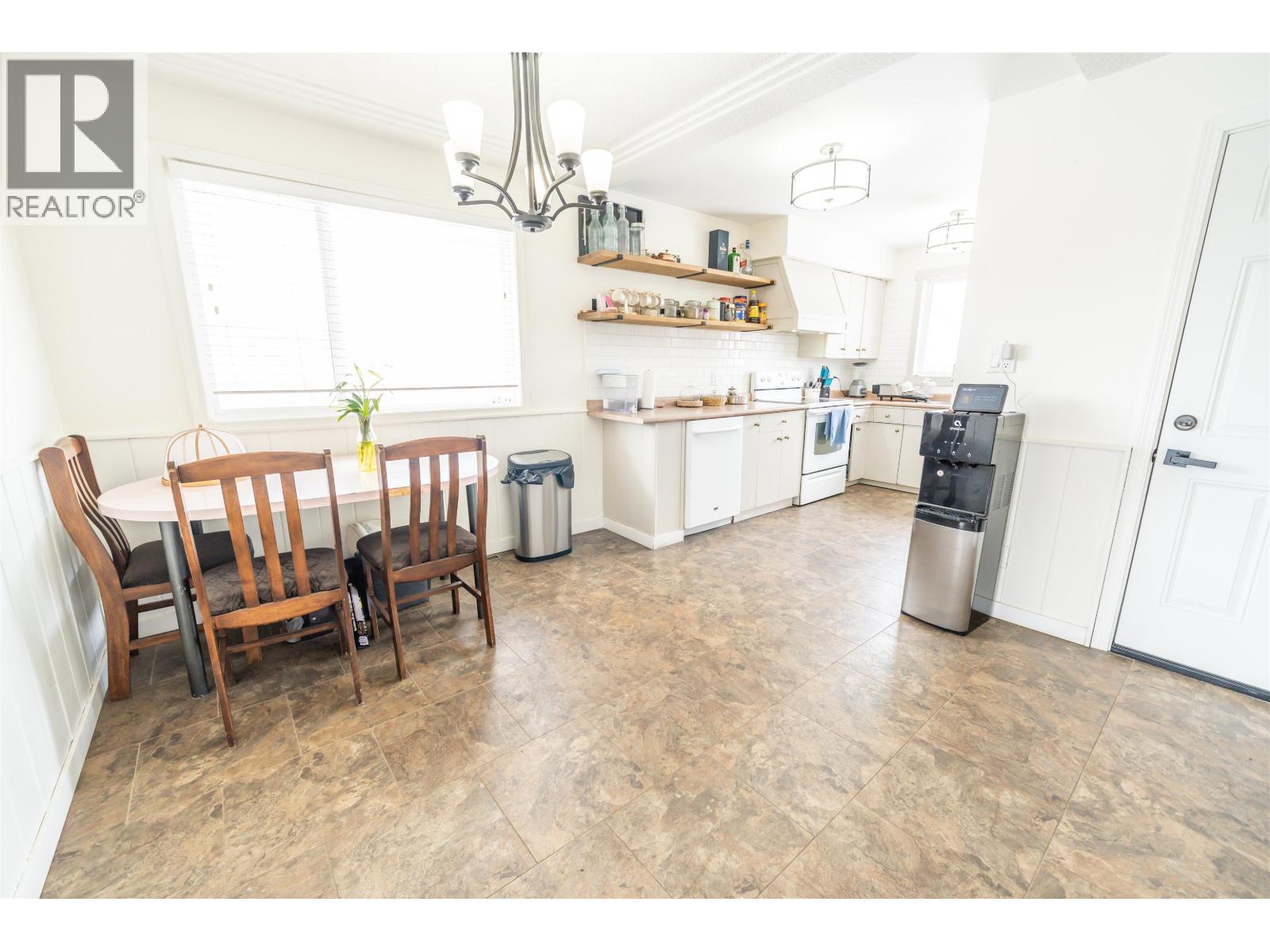 10216 103 AVENUE - 6