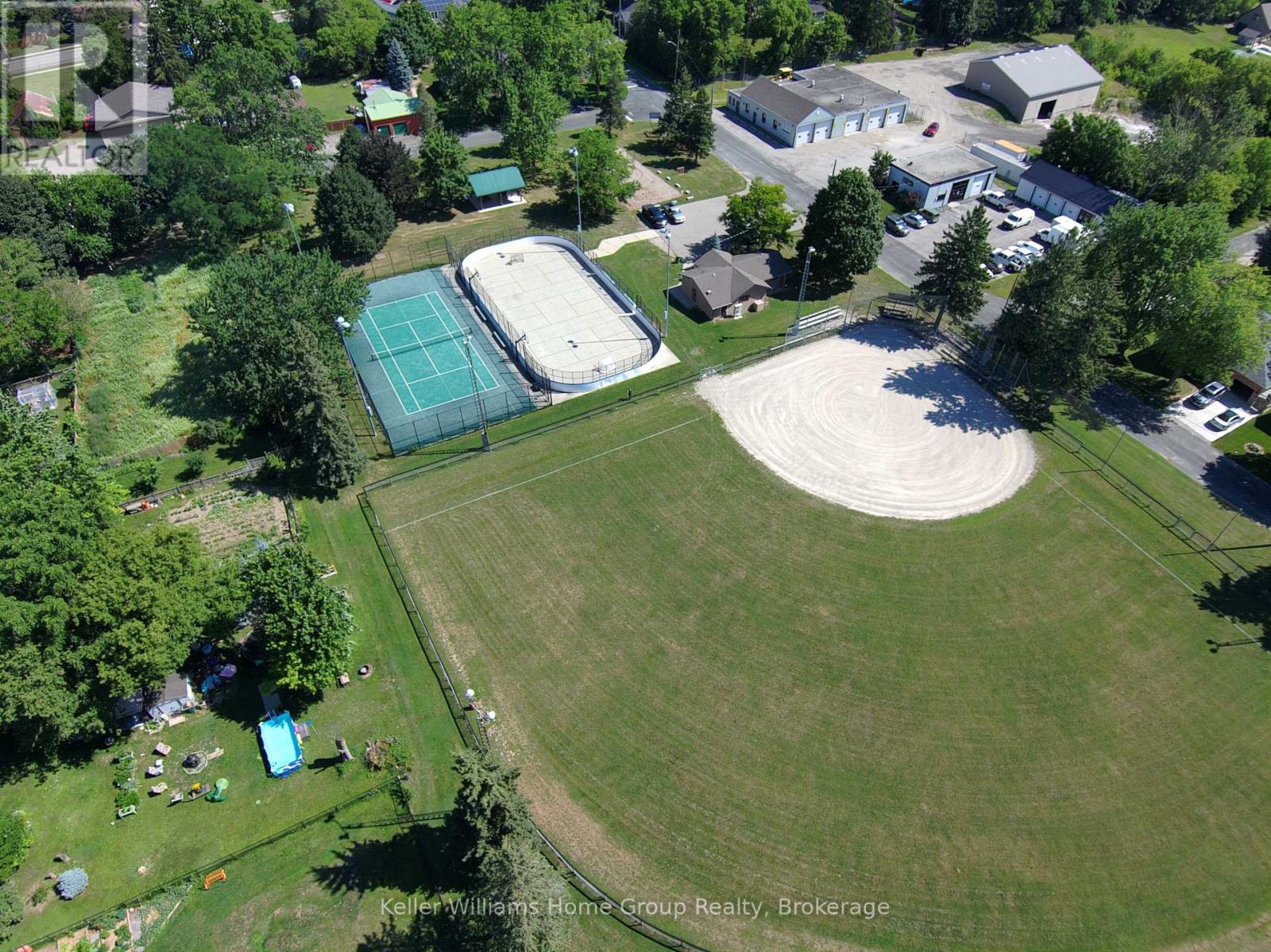 989 NORTHFIELD DRIVE E - 37