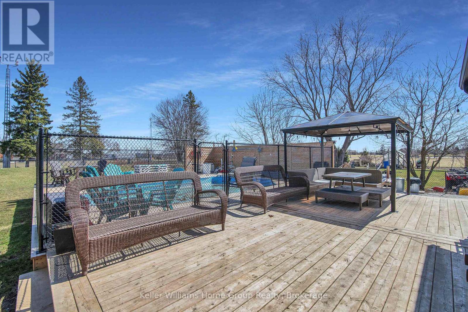 989 NORTHFIELD DRIVE E - 34