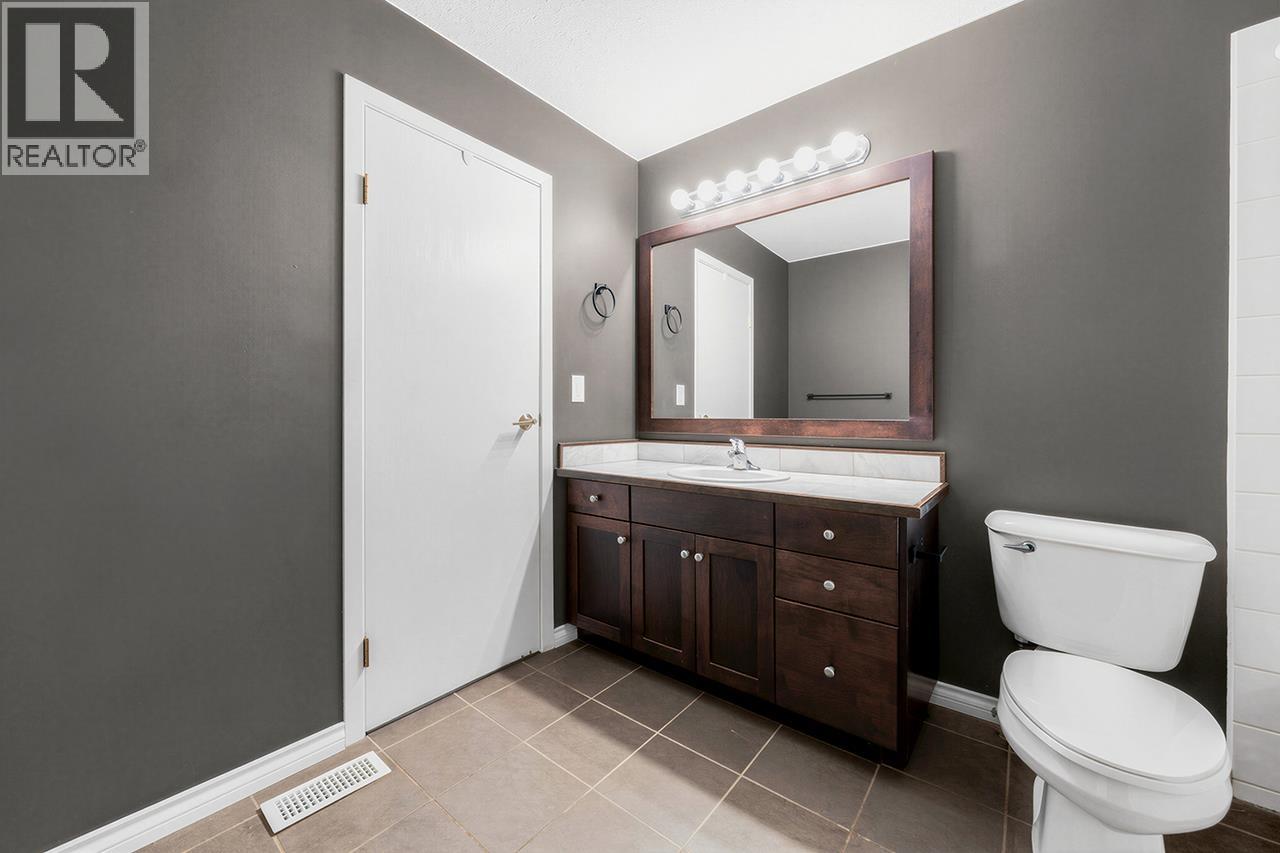 62 1930 CEDAR VILLAGE CRESCENT, North Vancouver