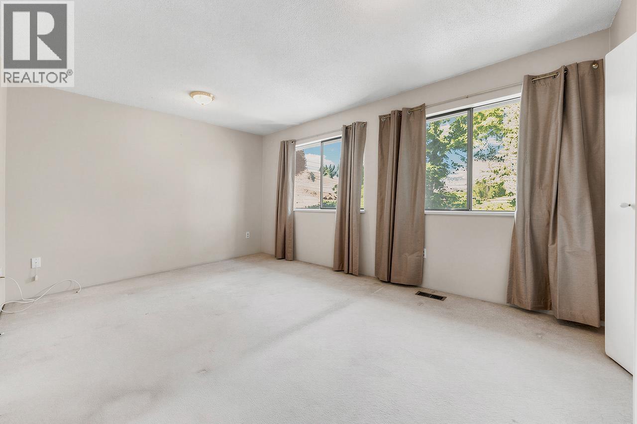 62 1930 CEDAR VILLAGE CRESCENT, North Vancouver