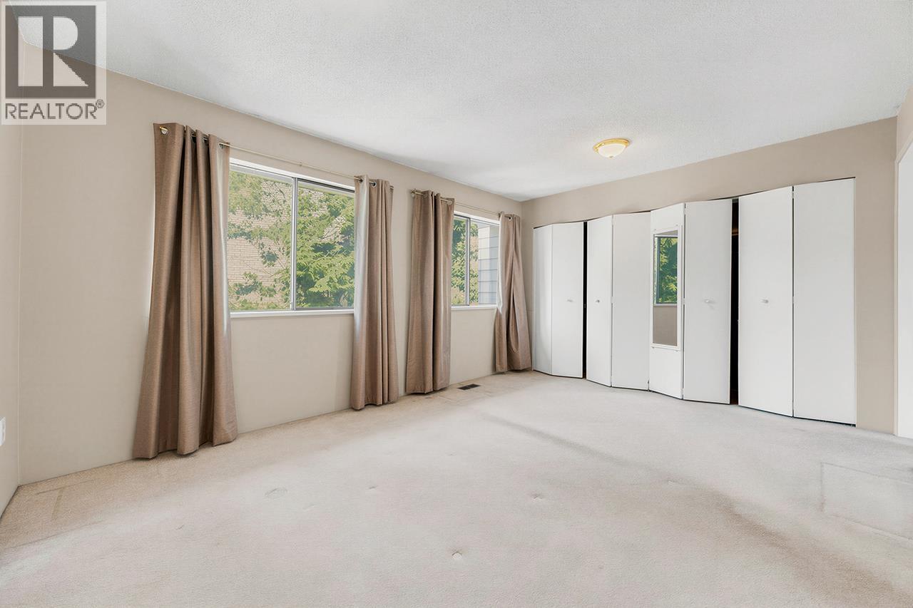 62 1930 CEDAR VILLAGE CRESCENT, North Vancouver