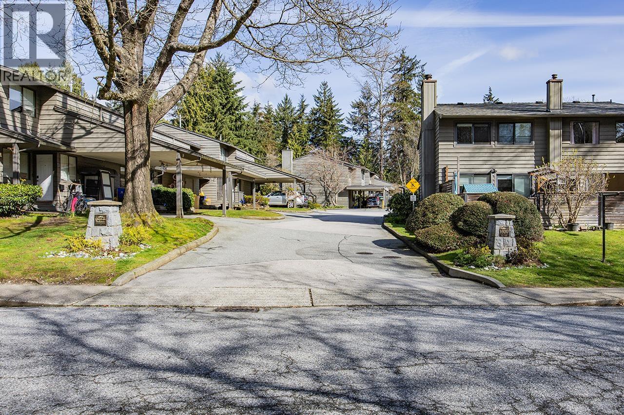 62 1930 CEDAR VILLAGE CRESCENT, North Vancouver