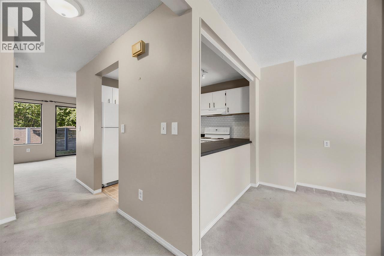 62 1930 CEDAR VILLAGE CRESCENT, North Vancouver