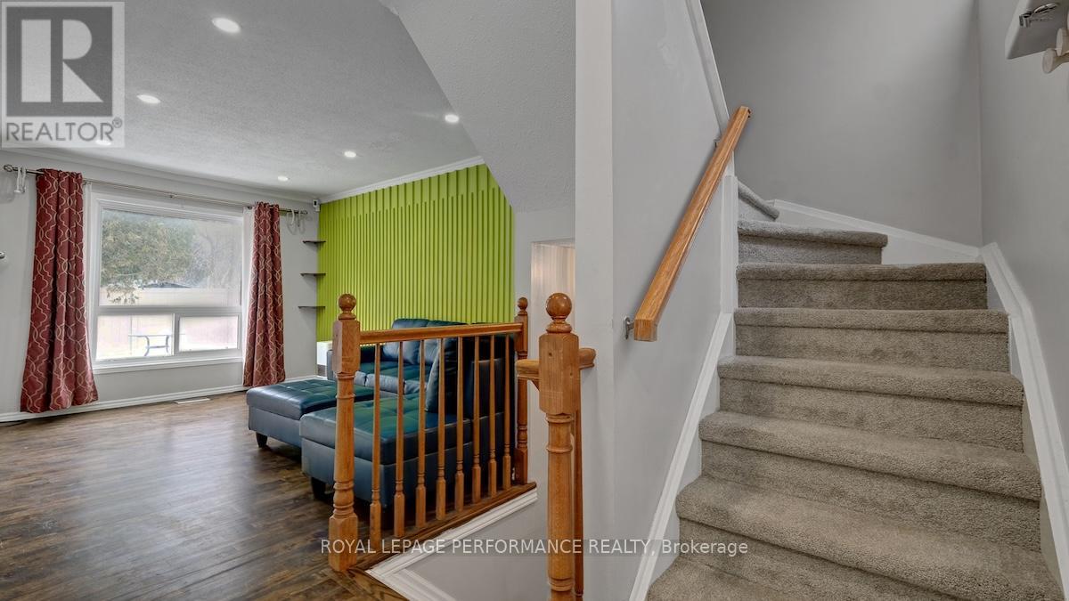 32 BRANDO CRESCENT - 19