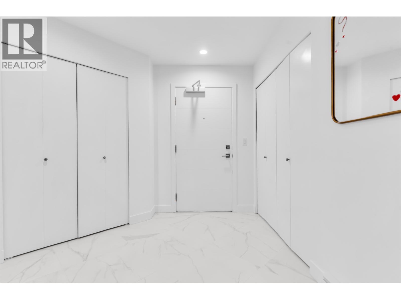 202 11703 FRASER STREET, Maple Ridge