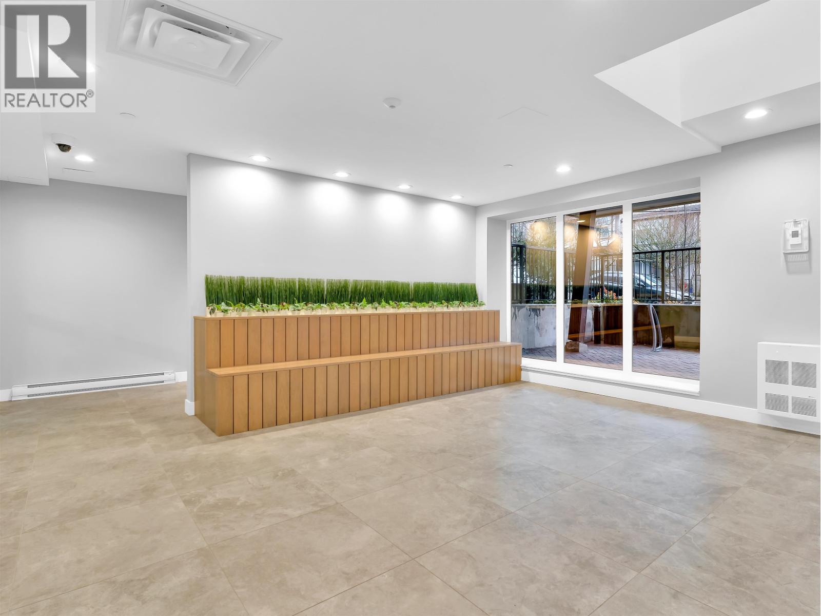 202 11703 FRASER STREET, Maple Ridge