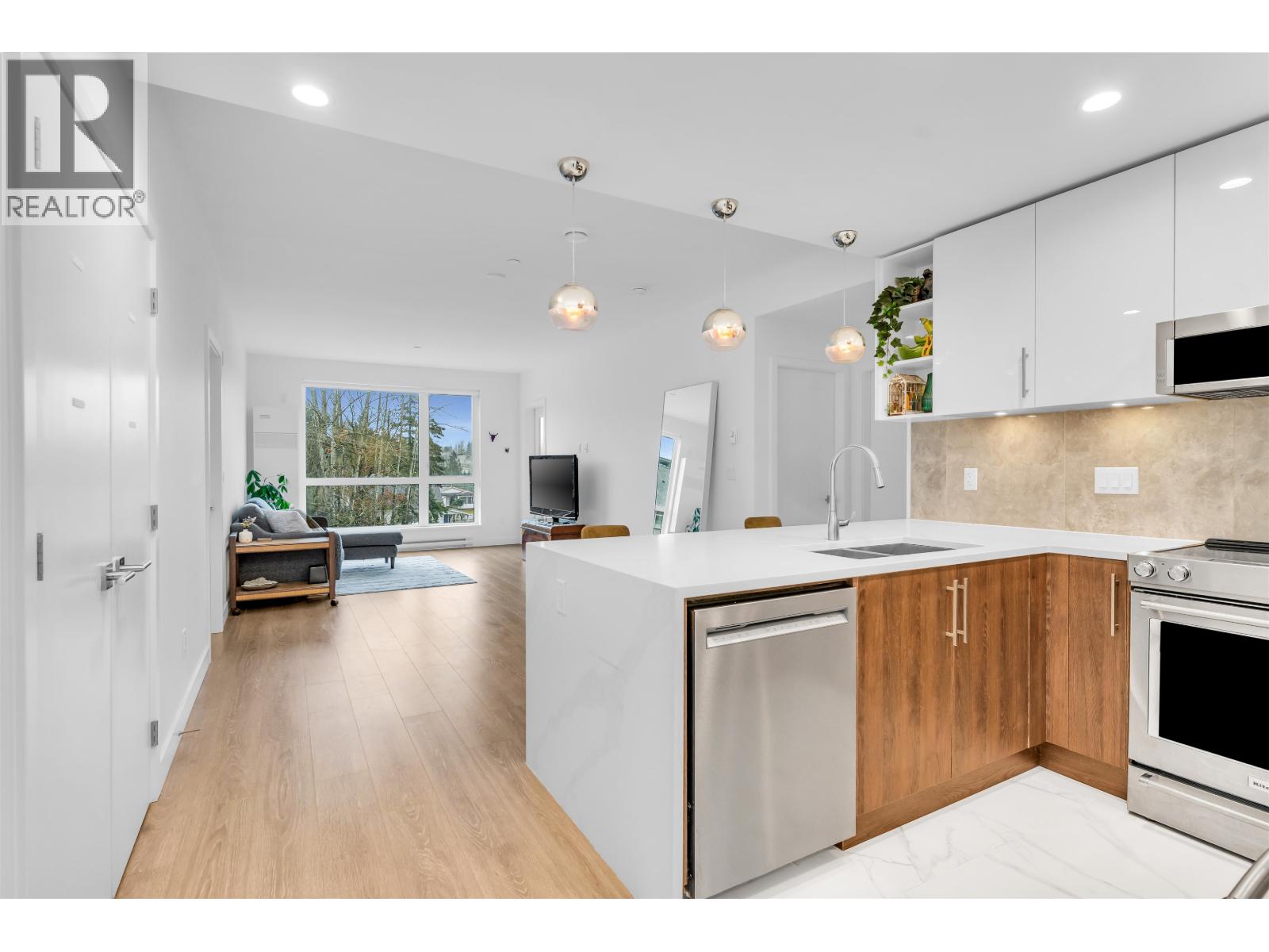 202 11703 FRASER STREET, Maple Ridge