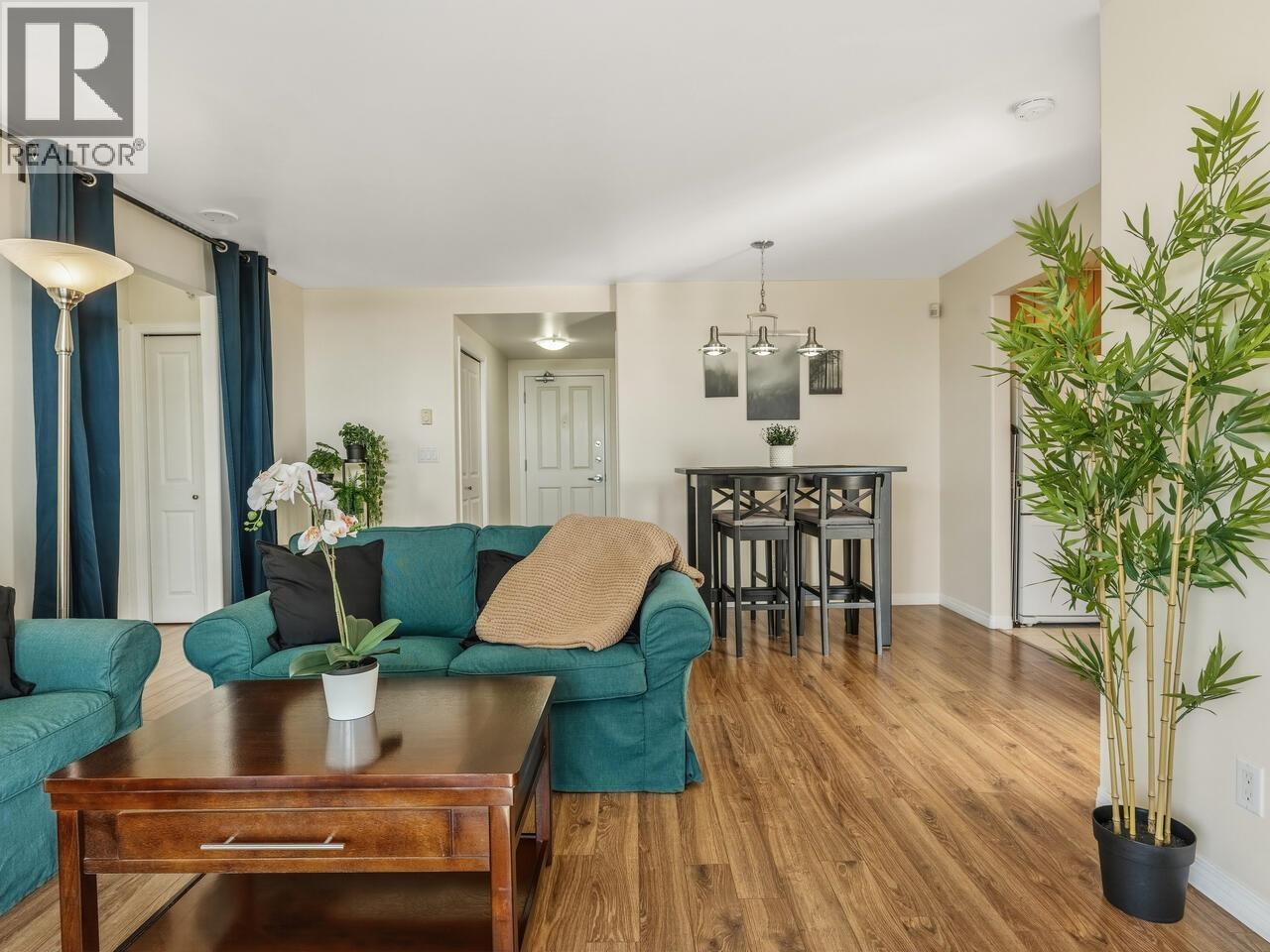 907 7080 ST. ALBANS ROAD, Richmond