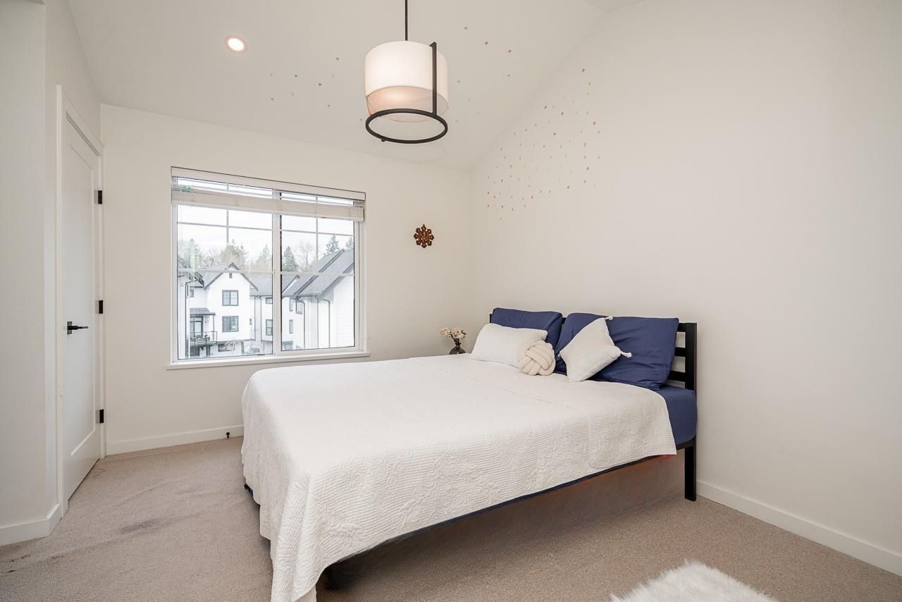 98 7967 197 STREET, Langley