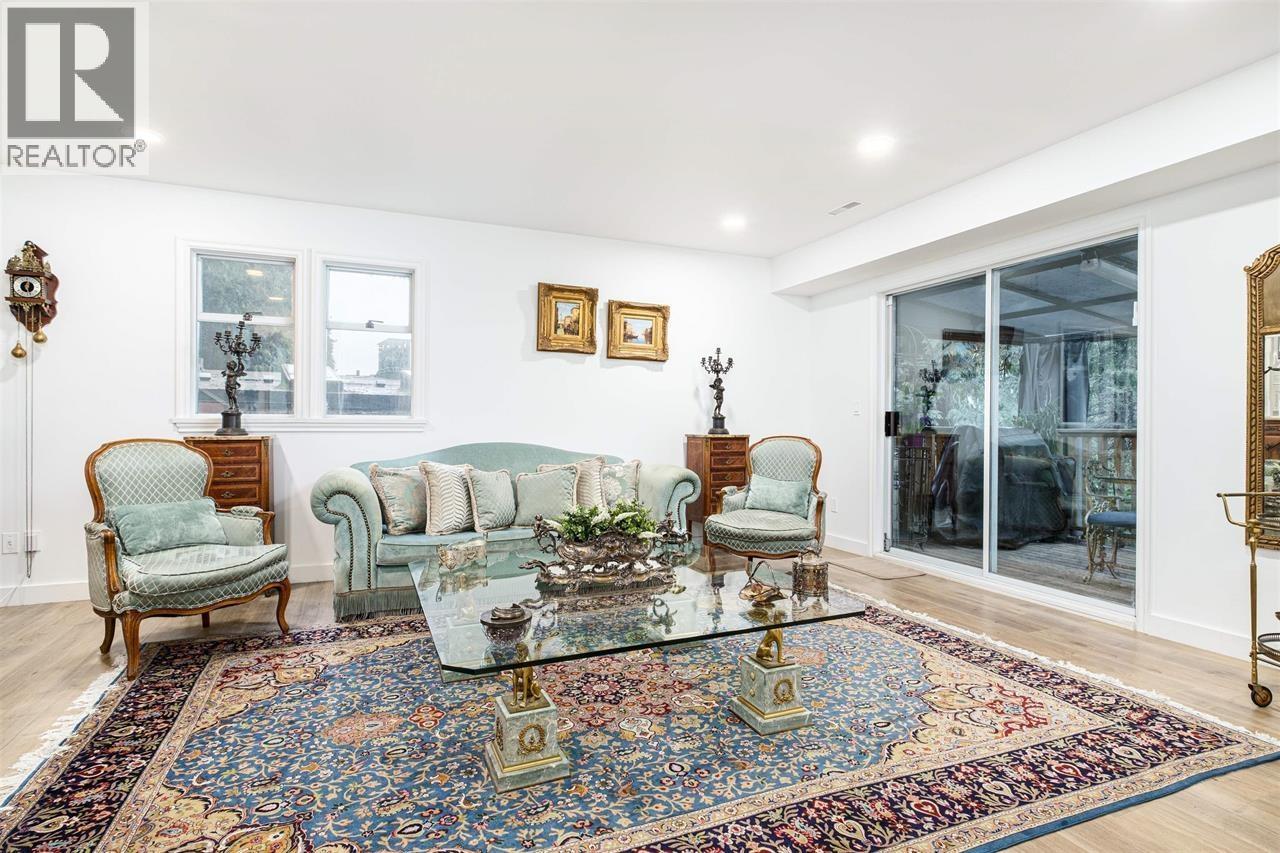 6780 MARINE DRIVE, West Vancouver