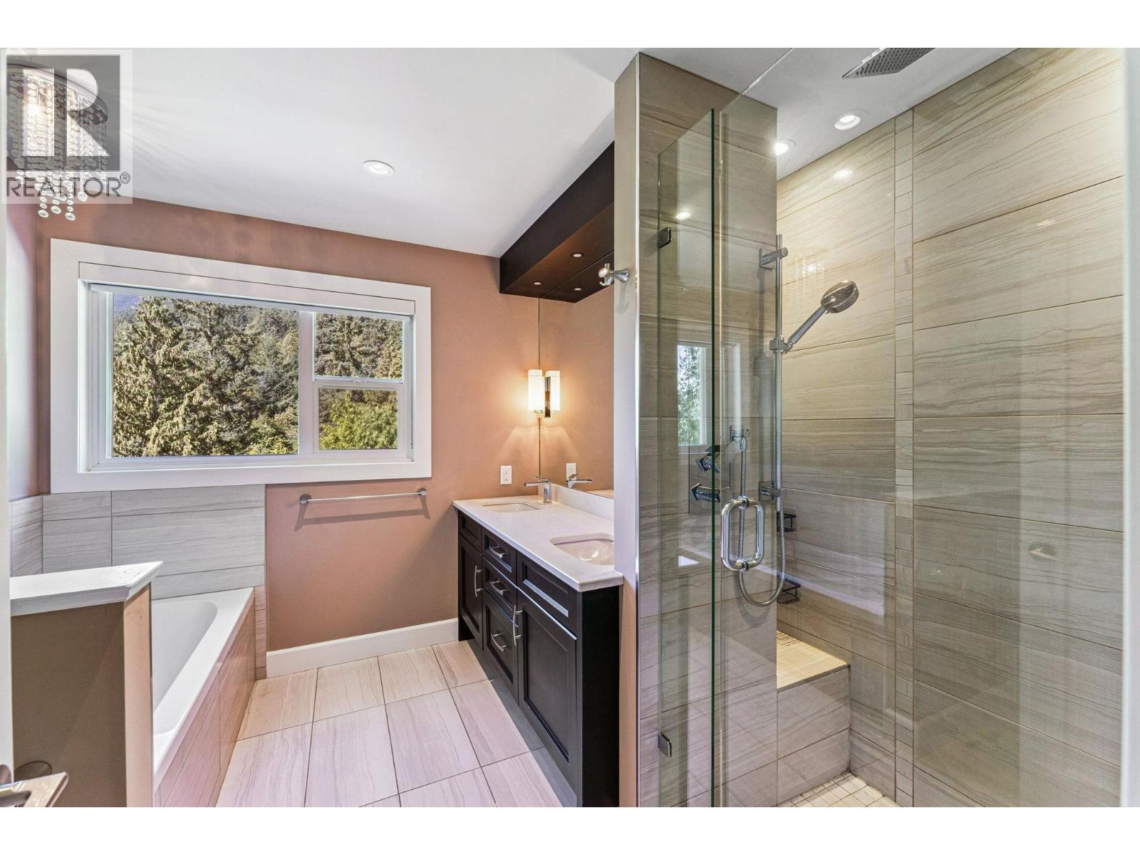 50 PANORAMA ROAD, Lions Bay