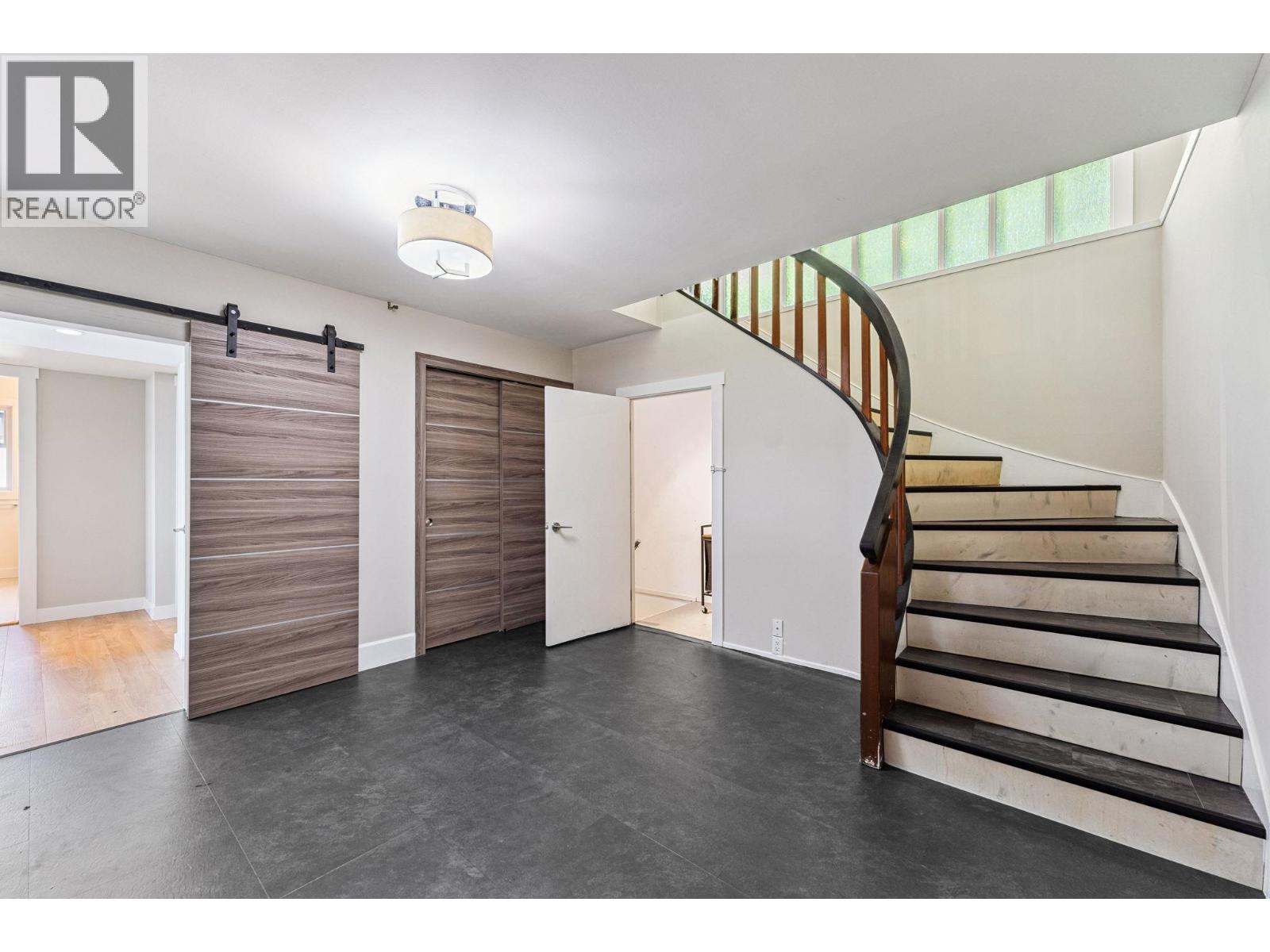 50 PANORAMA ROAD, Lions Bay