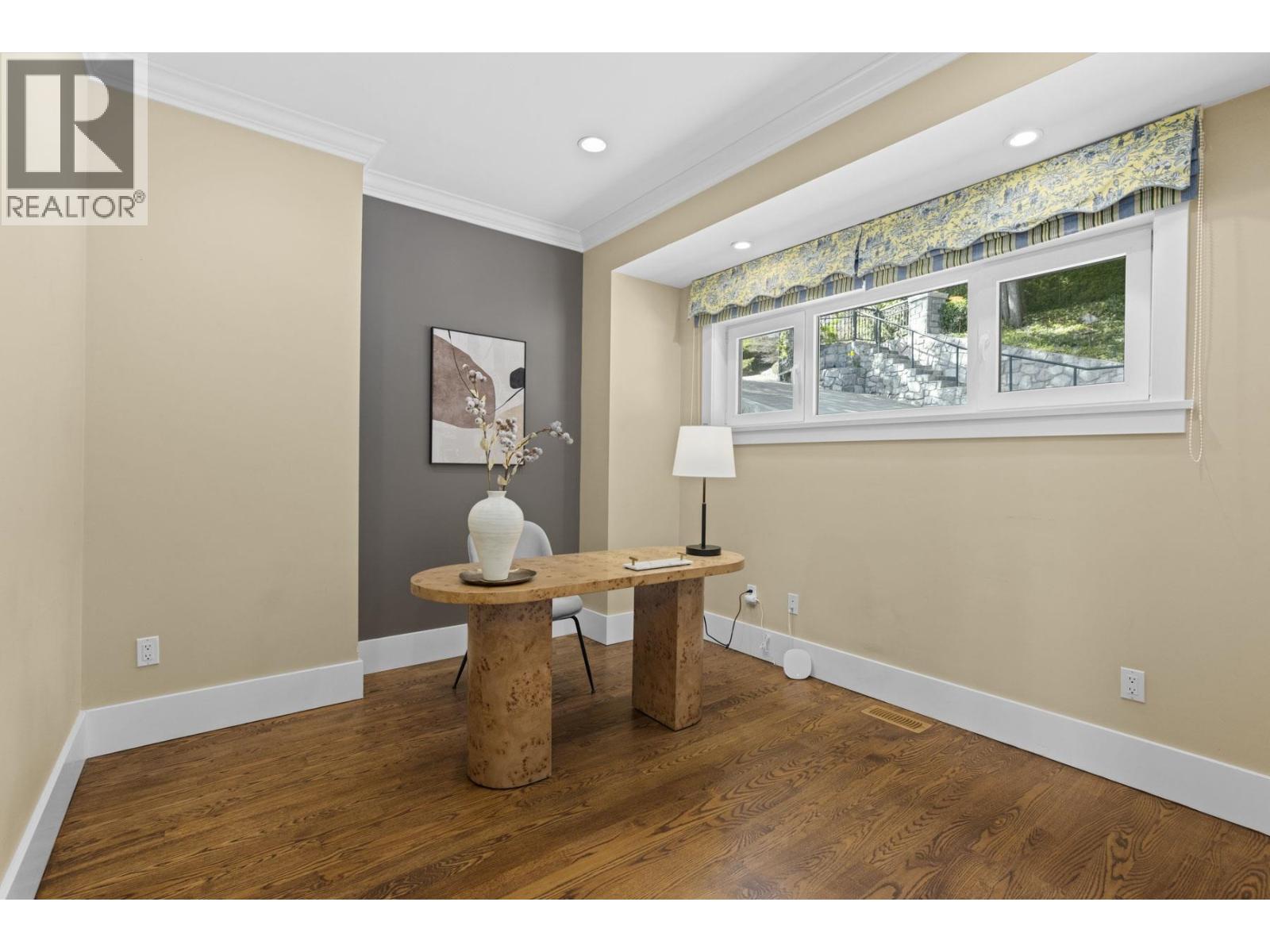 1371 BURNSIDE ROAD, West Vancouver