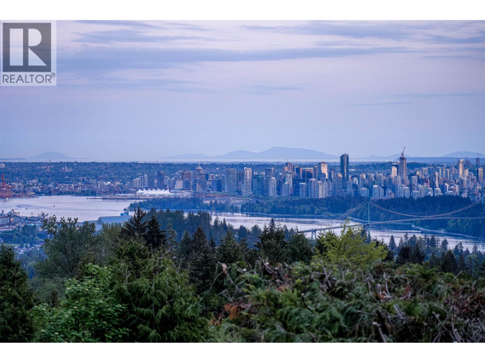 1371 BURNSIDE ROAD, West Vancouver