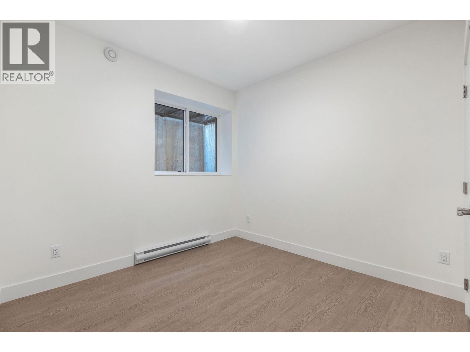 2644 CHESTERFIELD AVENUE, North Vancouver