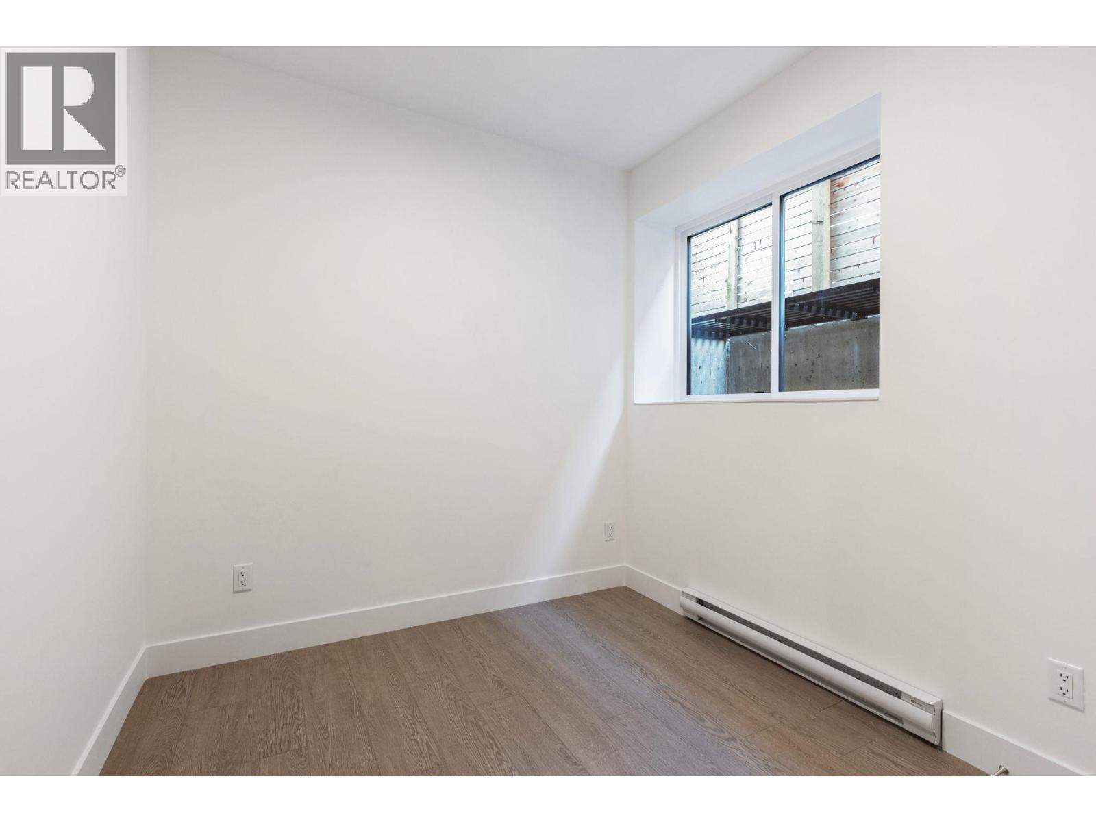 2644 CHESTERFIELD AVENUE, North Vancouver