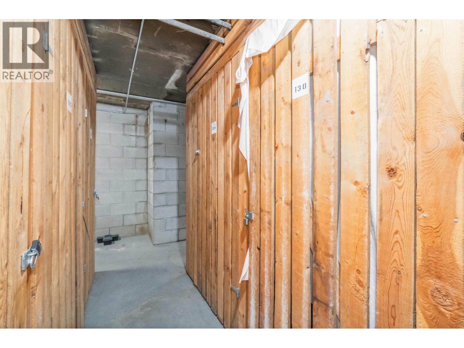 1201 3755 BARTLETT COURT, Burnaby