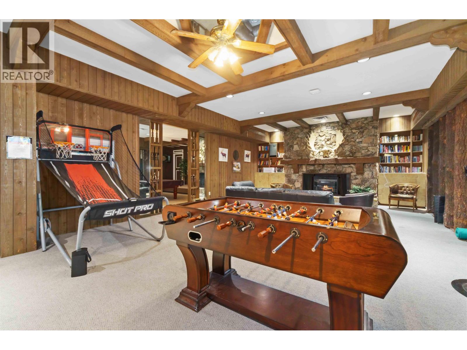 1201 3755 BARTLETT COURT, Burnaby