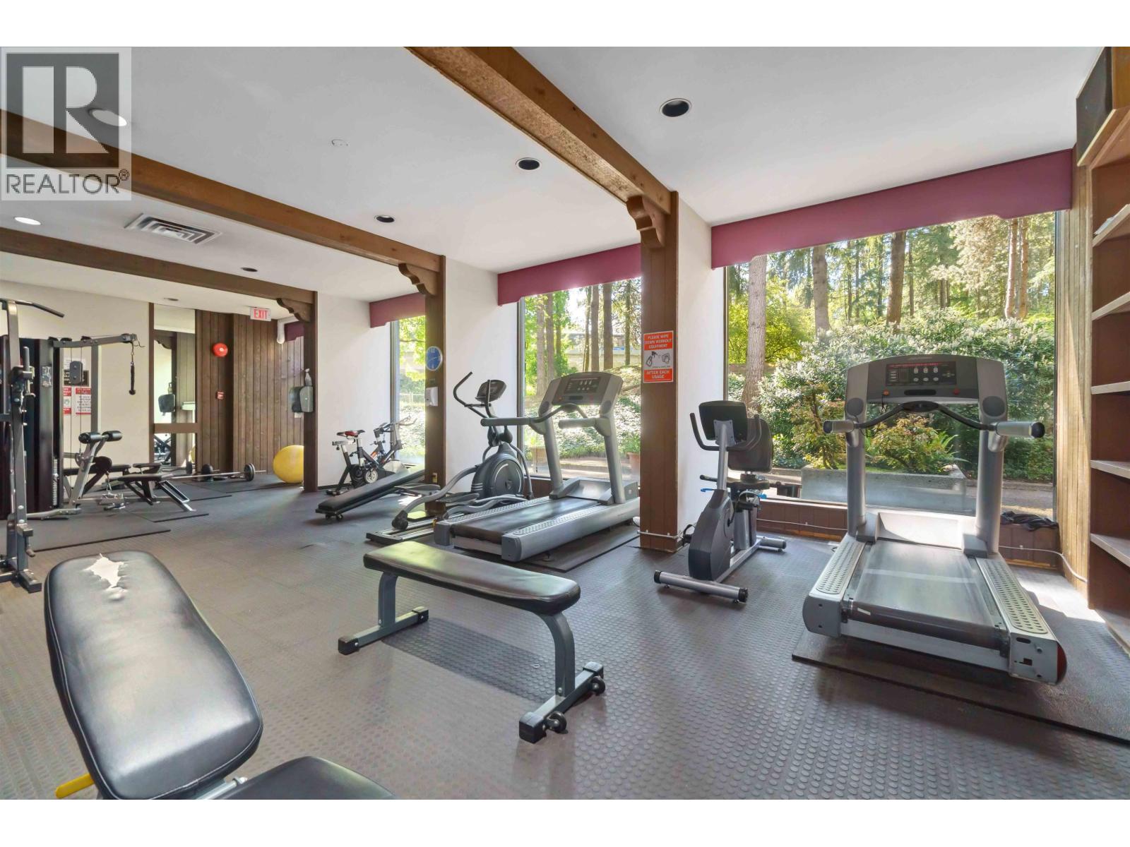 1201 3755 BARTLETT COURT, Burnaby