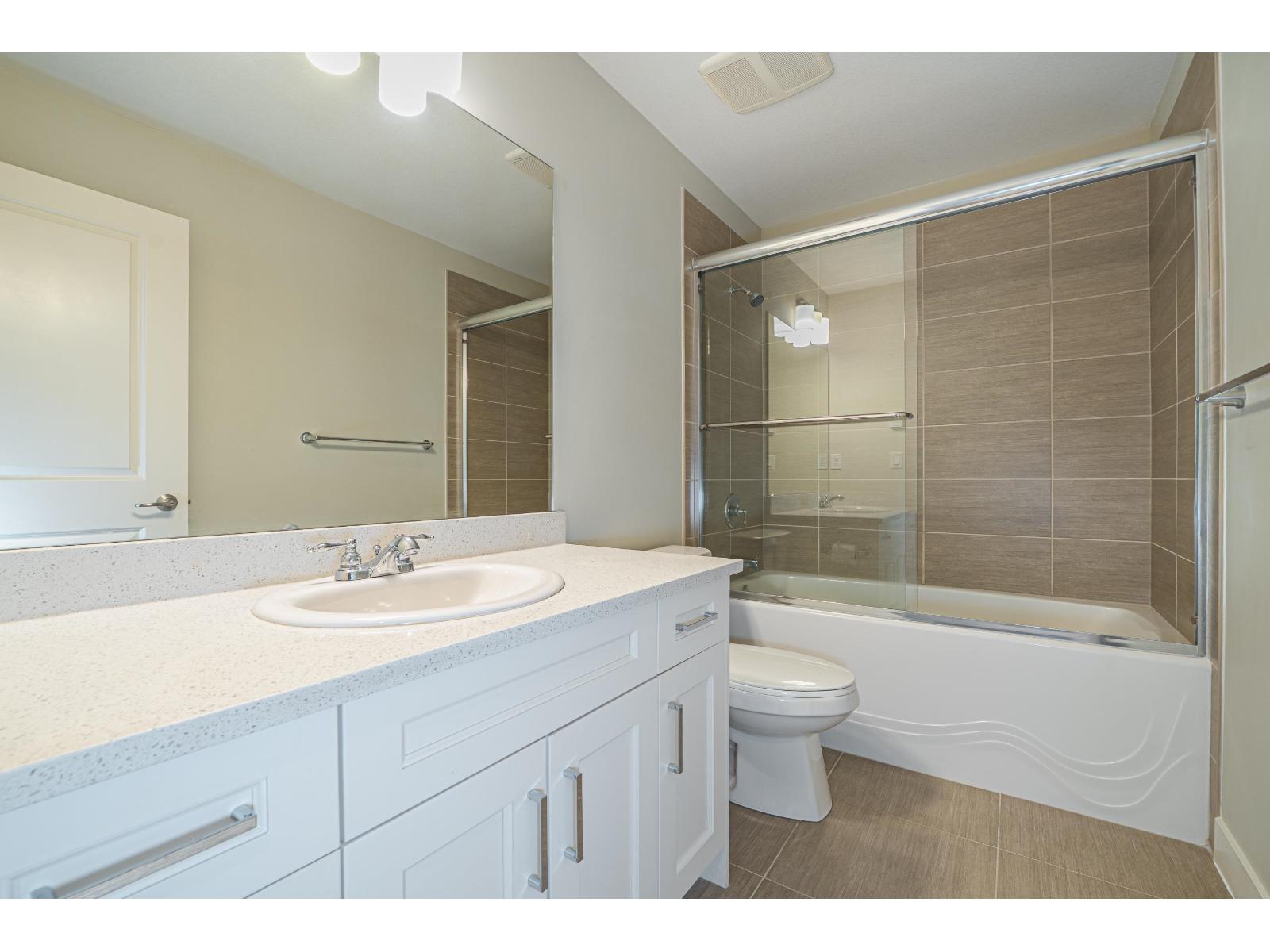 39 2469 164 STREET, Surrey