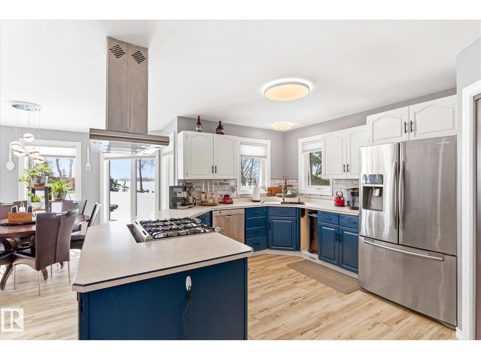 24327 SH 651, Rural Sturgeon County