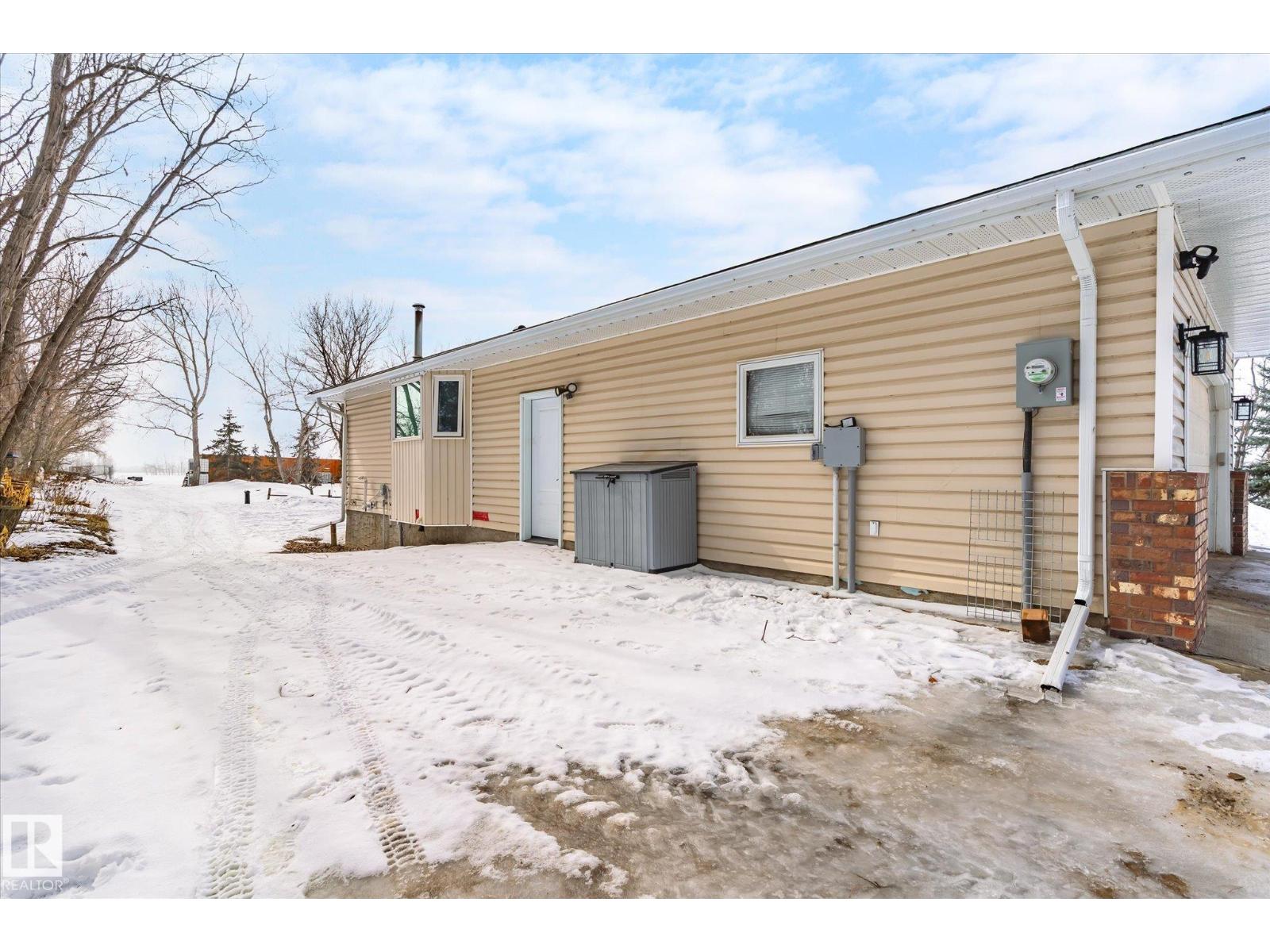 24327 SH 651, Rural Sturgeon County